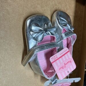 Rising Star Silver Baby Shoes with Bow